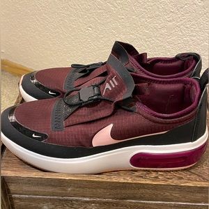 Nike air max dia winter size 10.5